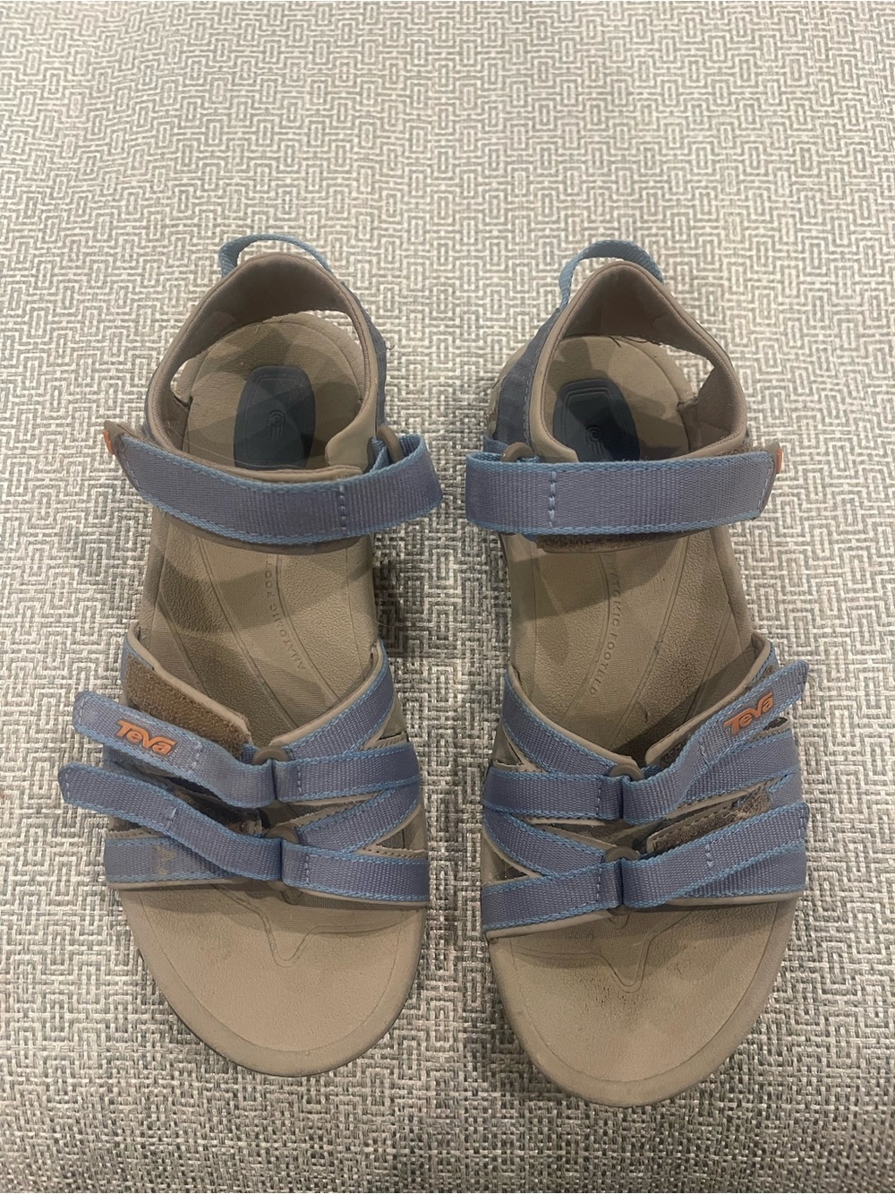 Teva Women’s Size 6 Blue Sport Hiking Sandals Adjustable Comfort Walking Shoes